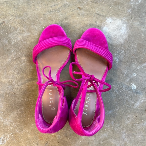 GIANNA BINI FUSCIA MODERN ANKLE BOW HEEL - Picture 2 of 7